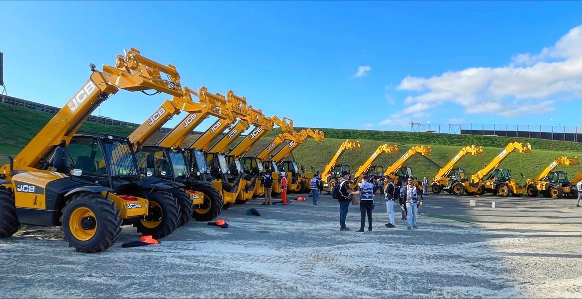 Hình ảnh JCB Telehandler Loadalls tại Giải đua F1