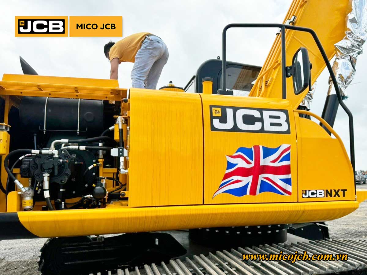 Bàn giao JCB: Xe lu rung 116D và Xúc đào 215 cho dự án xây dựng hạ tầng kỹ thuật cụm công nghiệp