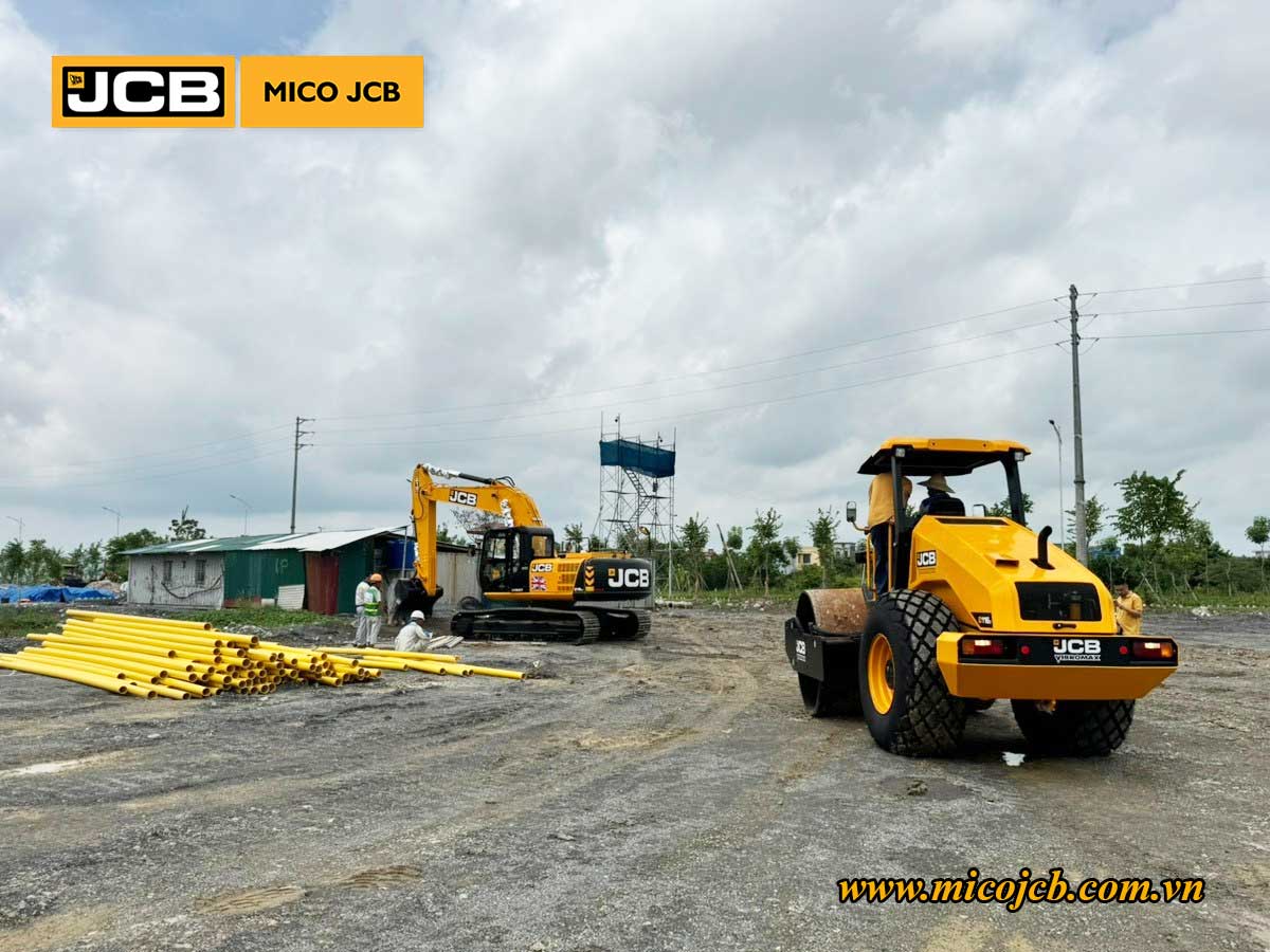 Bàn giao JCB: Xe lu rung 116D và Xúc đào 215 cho dự án xây dựng hạ tầng kỹ thuật cụm công nghiệp