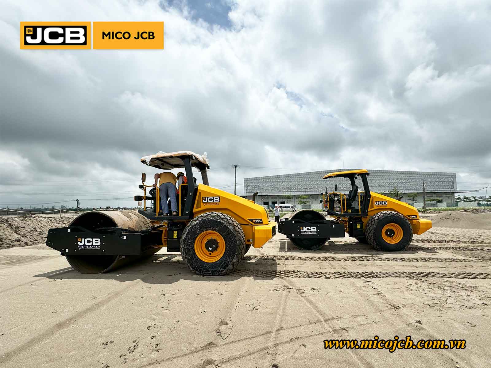 Bàn giao Xe lu JCB 116D cho khách hàng thi công xây lắp - ảnh 10