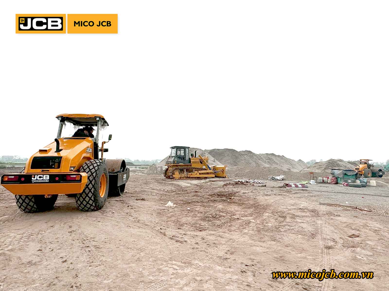 Bàn giao JCB: Lô xe lu rung JCB 116D Vibromax cho khách hàng thi công đường dẫn cao tốc