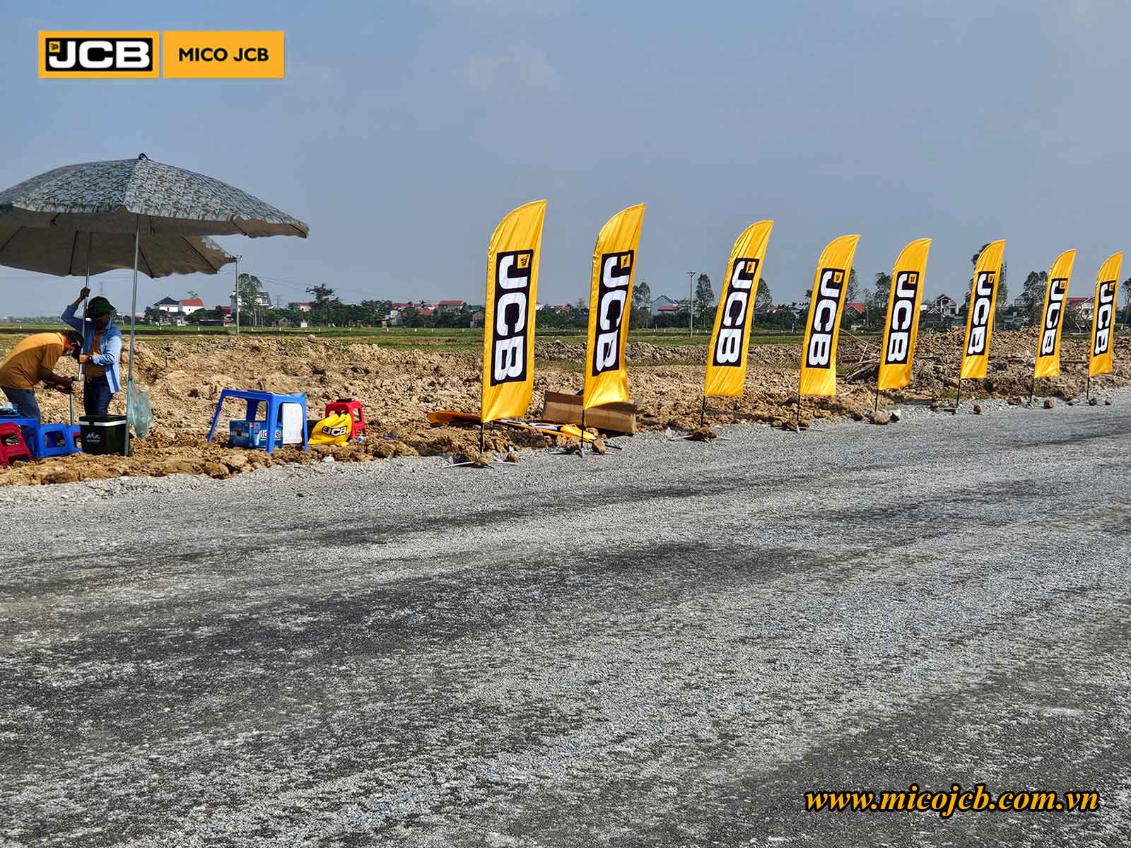 So sánh xe lu JCB và các thương hiệu nổi tiếng trên thế giới
