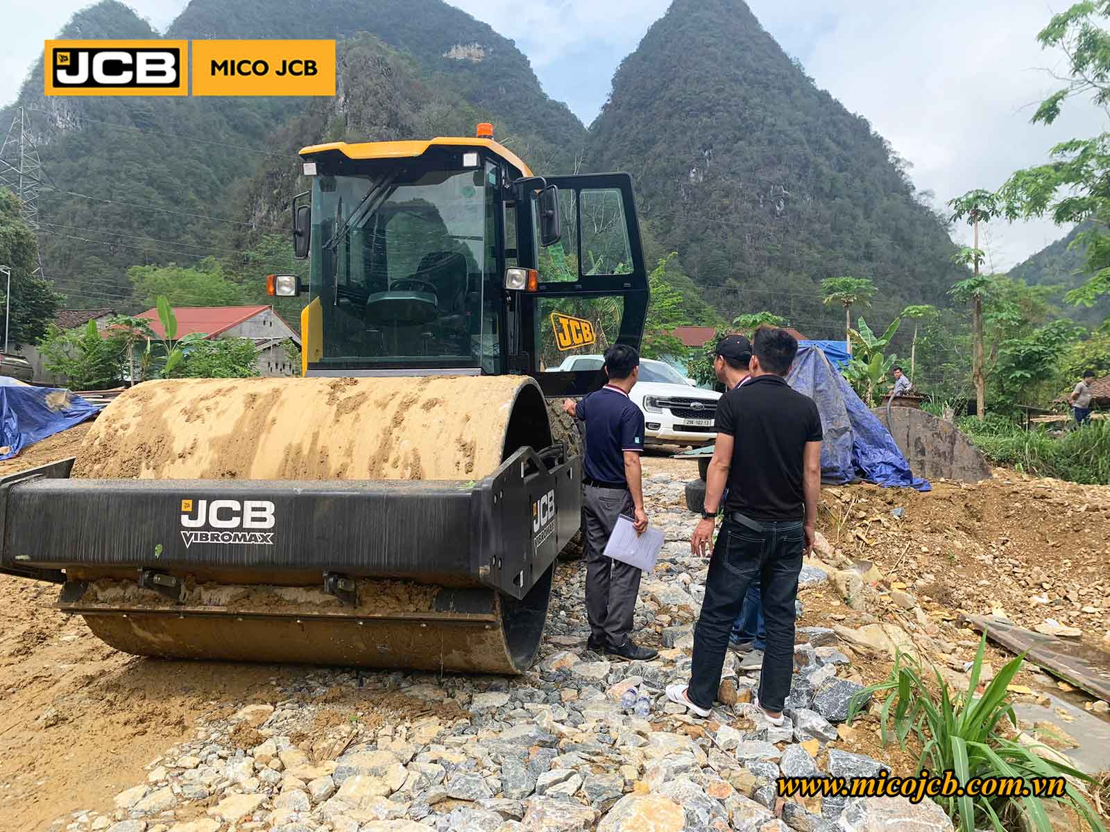 Bàn giao JCB: 02 Xe lu rung JCB 116D cabin điều hòa cho dự án đường cao tốc