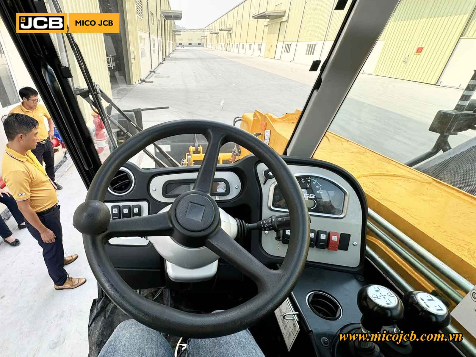 Cabin Xe nâng đa năng JCB 540-70