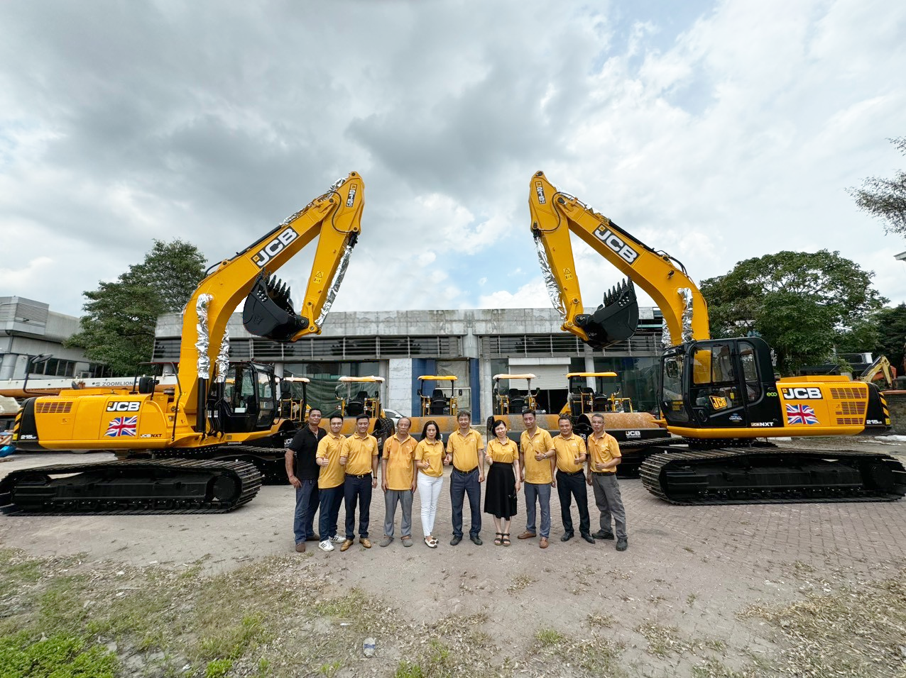 Máy xúc đào bánh xích JCB 215NXT sẵn kho MICO giao ngay